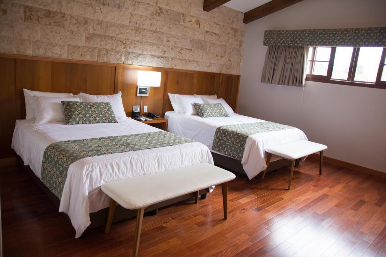 Los Brezos Hotel Boutique Volcan Bagian luar foto